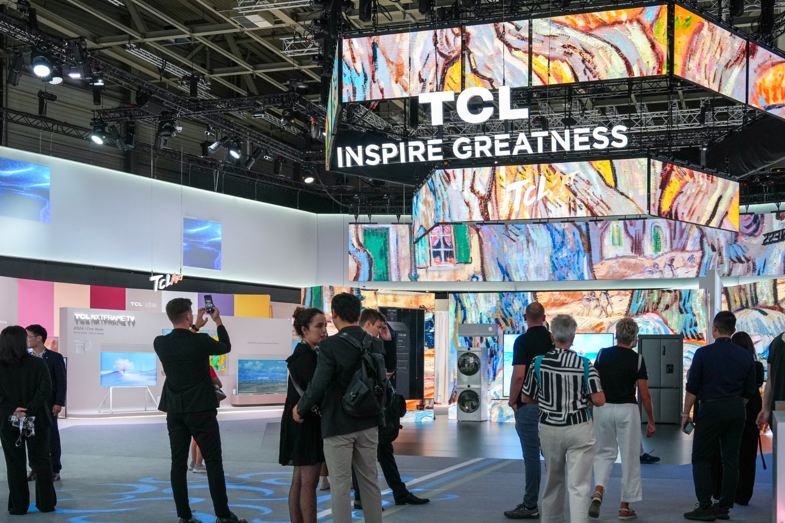 TCL Showcases Extensive Product Lineup and Innovative Technologies at