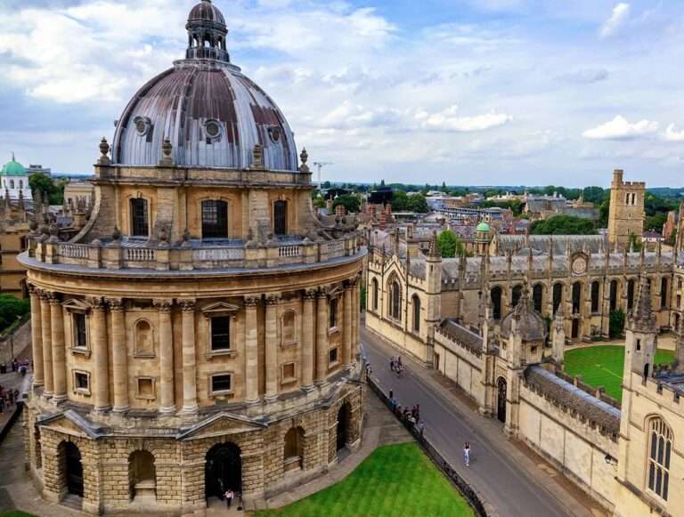 Oxford University Join Forces with Malala Fund to Train Pakistani Teacher-Educators