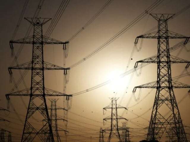 Non-Solar Consumers Bear Rs200 Billion Burden Due to Solar Energy Expansion