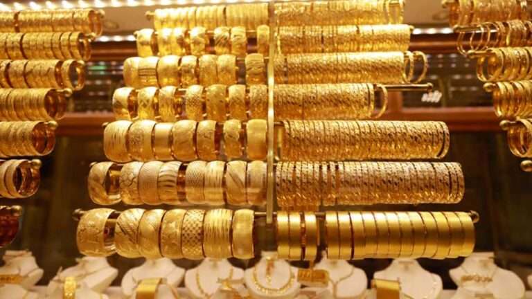 Gold Price in Pakistan Drops Over Rs. 3,000 Per Tola in Two Days