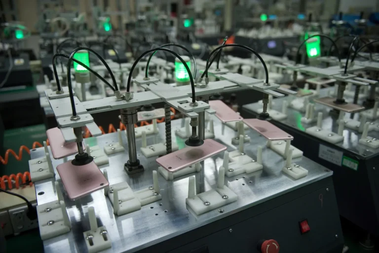 Pakistan’s Mobile Phone Manufacturing Industry Struggles with Policy and Tax Challenges