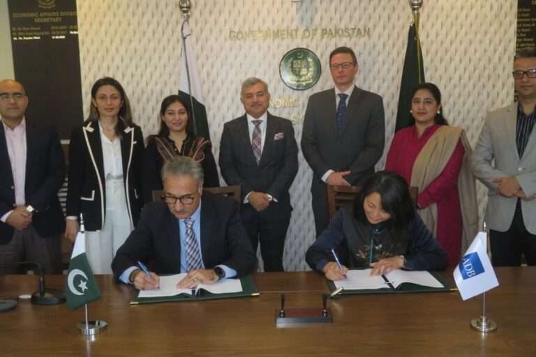 Pakistan Signs $500 Million Loan Agreement with ADB for Climate Resilience