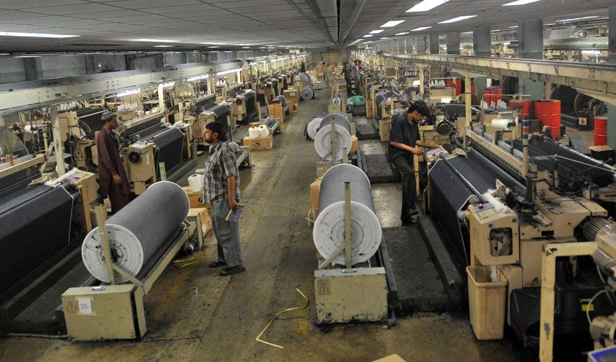 Textile Sector Faces Stagnation: High Energy Costs and Lack of Diversification Threaten Export Growth