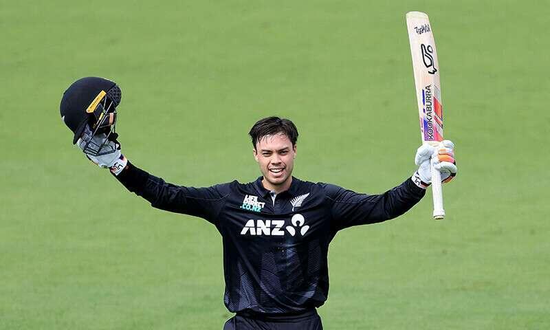 Chapman’s Heroics Lead New Zealand to Dominant Victory Over Pakistan